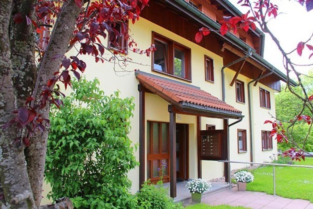 Ferienwohung Flores Hinterzarten Zewnętrze zdjęcie